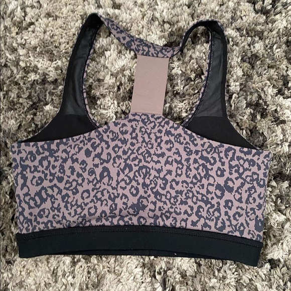 Kimith Animal Print Workout Outfit - Picture 6 of 6